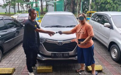Rental Mobil Cipondoh Murah